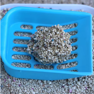Emily-Pets®-Irregular-Shape-Bentonite-Cat-Litter