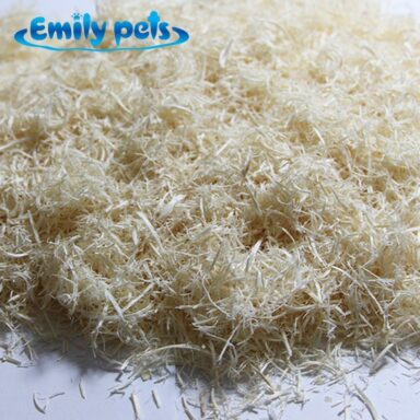 Emily-pets-aspen-wood-shavings